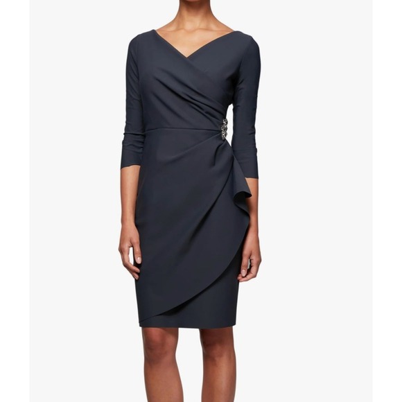 Alex Evenings Dresses & Skirts - Alex Evenings NEW Size 8 Charcoal Gray Embellished Brooch Sheath Cocktail Dress